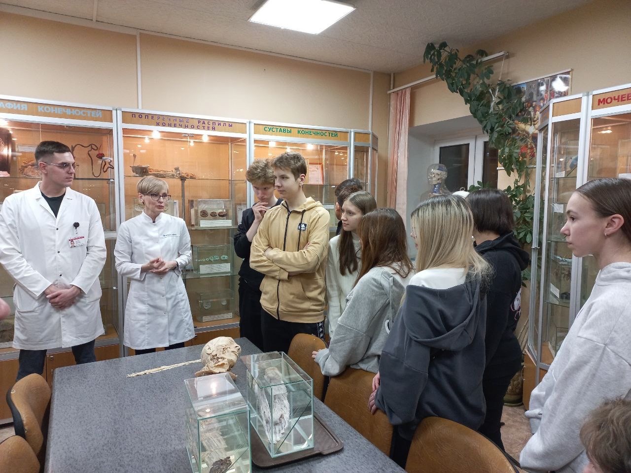 Гимназисты посетили Ханты-Мансийскую государственную медицинскую академию.
